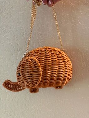 Tommy Bahama Woven Elephant Crossbody/Clutch Bag – NWT Natural